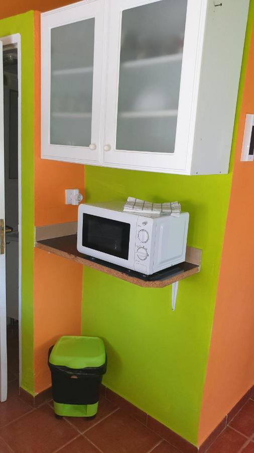 Pequeno Estudio Apartment กรานาดิลญา เด อาโบนา ภายนอก รูปภาพ